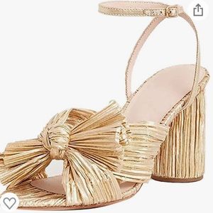 Purchased for a wedding but did not match the dress I ended up wearing